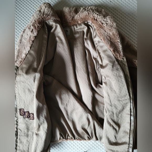Beaver Fur sheared Coat - Picture 2 of 5